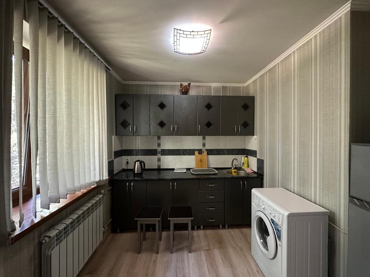 One-Room Apartment Opposite Almaty Airport Turksib Екстериор снимка