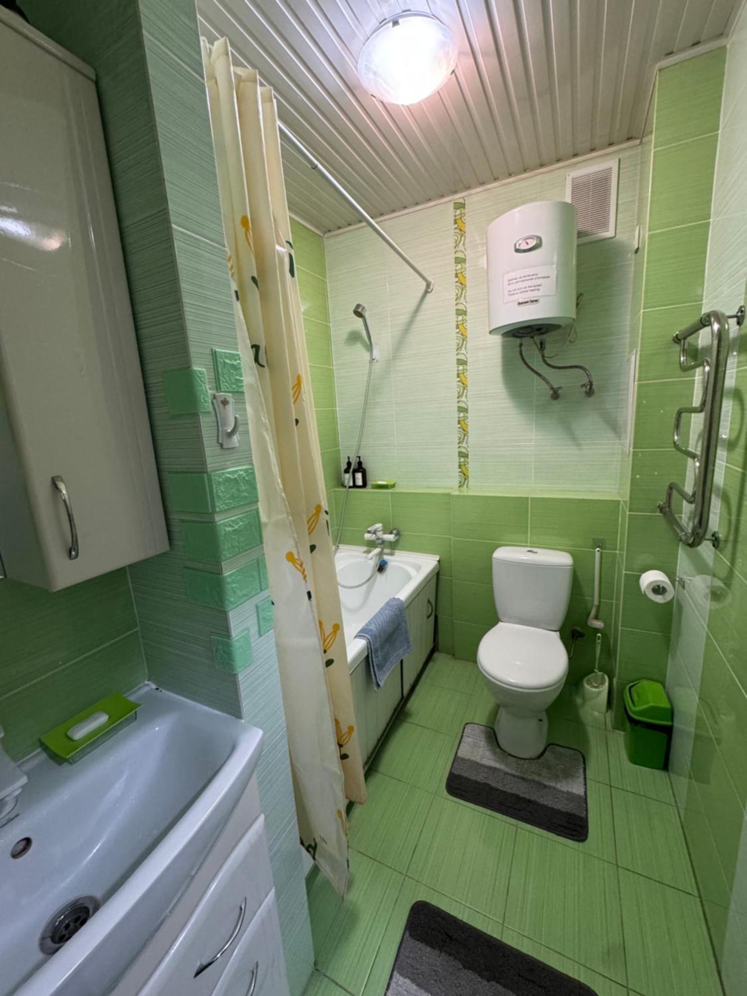 One-Room Apartment Opposite Almaty Airport Turksib Екстериор снимка