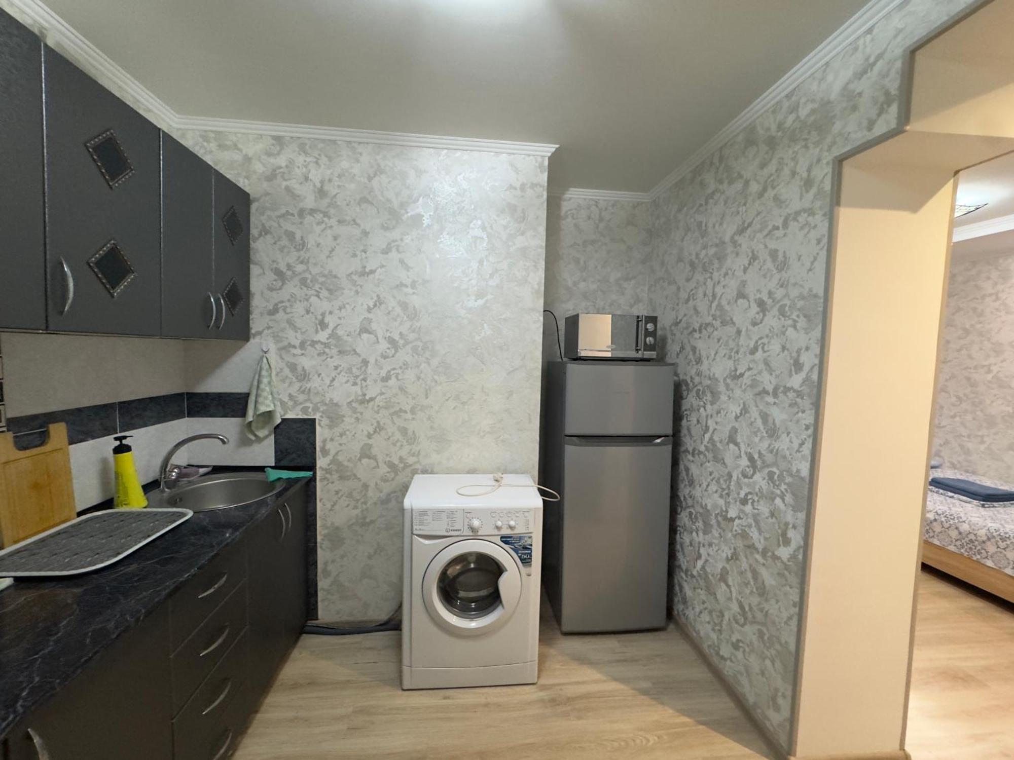 One-Room Apartment Opposite Almaty Airport Turksib Екстериор снимка